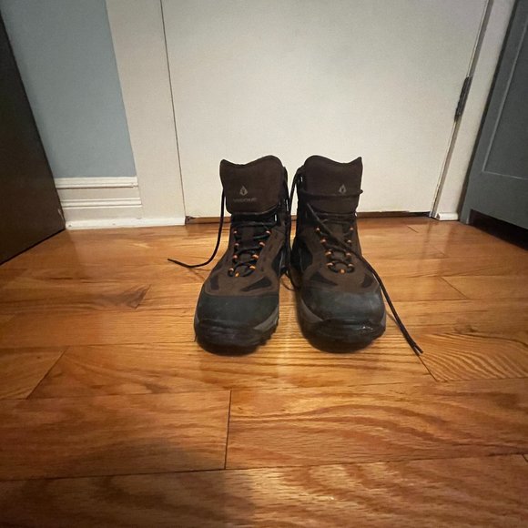 Vasque Hiking boots - Picture 1 of 5